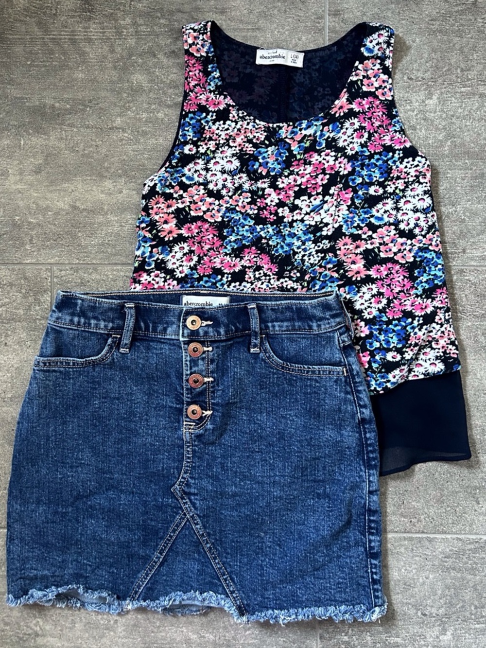 Abercrombie Kids Two Piece Outfit Size 13/14
